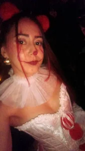 bianca_milfsexy Penywise halloween 🎃🎃🎃🧡🧡🎃🧡🎃🧡🎃🧡 Bilde 2