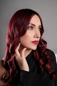 Ema_Jonees The dark drees Bilde 5