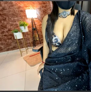 How do I look? de SamairAhh Foto 5