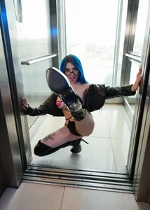 Sexy student posing in heels and topless 😈❤️‍🔥 de AriaVoss Foto 2