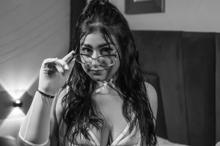 GabyRhodes Black N White Immagine 