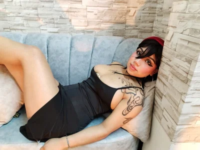 rubi_channelx POSES Pic 2