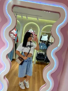 madelein_fosterr Public 사진