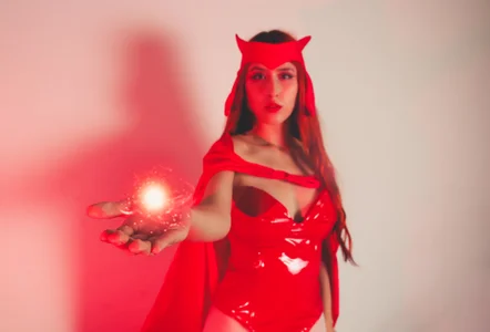 ViolethMoon: Wanda Maximoff Cosplay ( фото)
