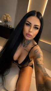 AshxleyPage 👸✨ Pic 4