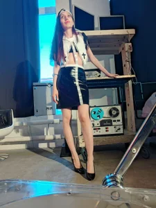 Iren Iren kind nun) Bilde 9