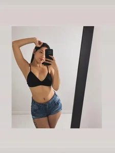 Tiffanyvega__'s XXX Nude Photo 1