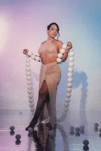 KatieStonne Brighter than a pearl Foto 3