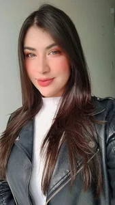 Amelie_saenz Casual in my home 🙊 Pic 3