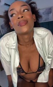 Zdjęcia Agatha_F0X my lips caress your cock well🫦:  7