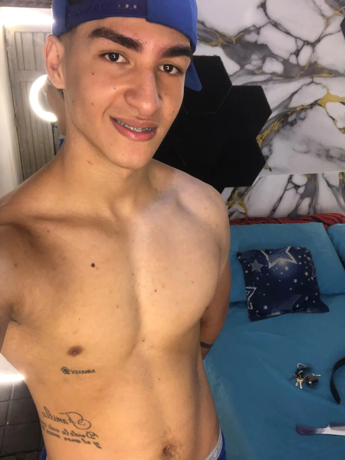 Goldendesirexx Trendaava kuva 7518