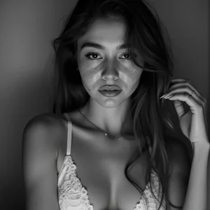 Caroline__Brown kullanıcısının me albümü -  2 fotoğraf