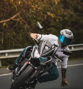 LouiseVegaa 🖤🖤 Pic 2