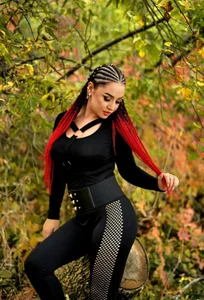 Just---Amy Public Bilde