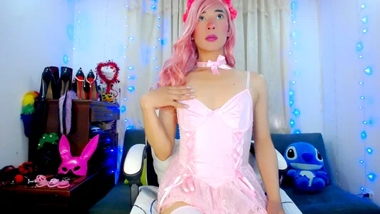 Aleexx___ sissy in pink Gambar 8