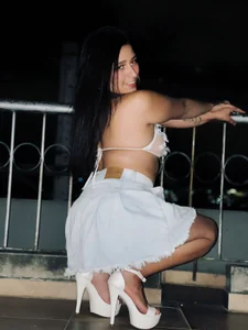 Linda night od Sarah_Hornny  3 snímek