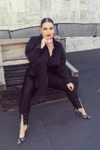 🖤 Always a lady 🖤 de GeorgiaLerox  2 Imagens