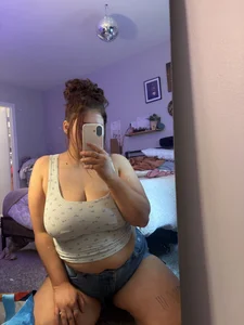 madmoney0503's XXX Nude Photo 5