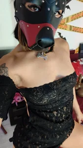 AndreaVelasco Submissive, loyal… and ready to play 🖤🐾 Pic 2