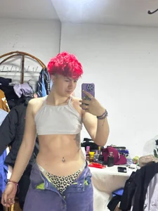 NIKAELA_TAY Public Bilde
