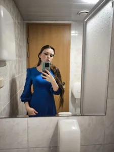 RoxyPaustian Public Hình 6