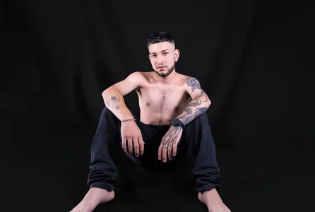 Angel_Soler 😈 No labels in my fantasies, just chemistry. Immagine  2
