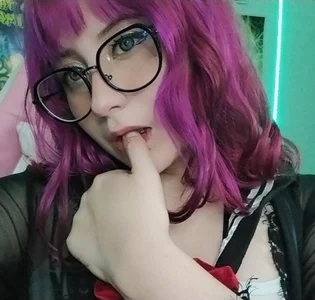 avi_frost eye contact uwu Εικόνα