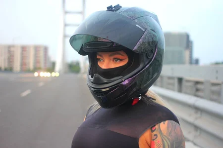 RedLaraa Your fav driver🏍 зображення 3