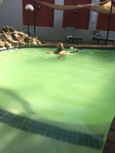 Miss_Moriah Swimming Poză