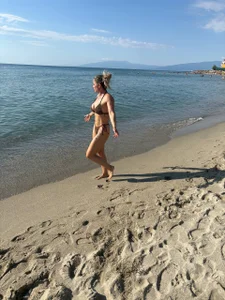 AdelineCarter Sun kissed and loved Pic 4