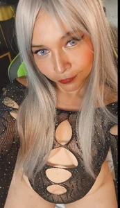 nare_celebi_ I'm a blanquita doll 🤍🤍🤍 Billede 2