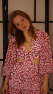 KarlynGow Midnight atmosphere slika