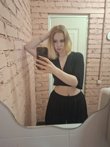 renna_rine A couple of photos before the stream slika 2