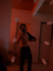 dirty_model Public Pic 2