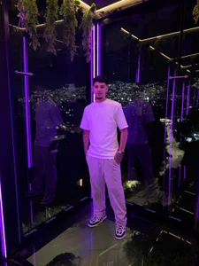 kyle_smithxx Dinner in Medellín  снимка