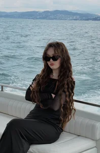 -Amora: Public ( фото)