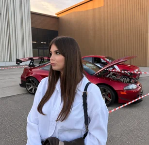 Public od EdithHokutan  3 snímek