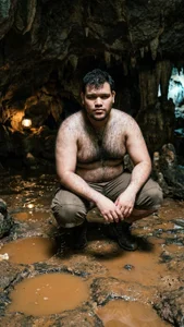 big__bearrr Bear in the cave Gambar
