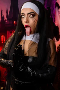 MiiaaMoonroee Hell also has its fallen angels 👁️🔥 Foto 3