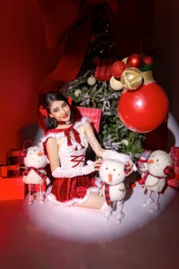 LunaBloomn meery christmas Pic