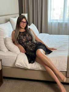 your-queen26 Public Pic 2