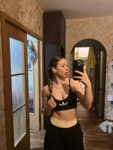 TonyaOgborn some live photos Pic 9