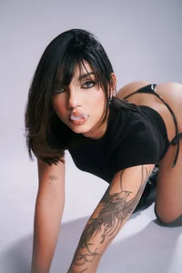 Sky_Rosee Public slika 3