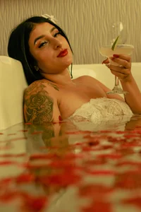 _Linoshka_1 Bridal party is on. Take this day for us 💞 รูป  6