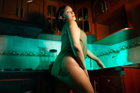 AmberNix Kitchen Pic 6