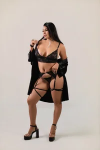 Sexy and Hot de PamelaMorel  2 Imagens