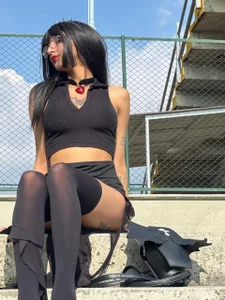 Mimi_Darling_ Let me show you the world Immagine  4