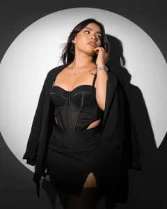 sarita_bigbooty_ Lights, camera and action 📸 รูป  4