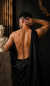 Phillip_collinss Your Greek god😈🔥 รูป  4