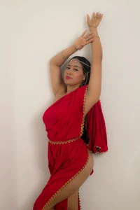 Katrina_baurii My favorite color of saree Pic 5